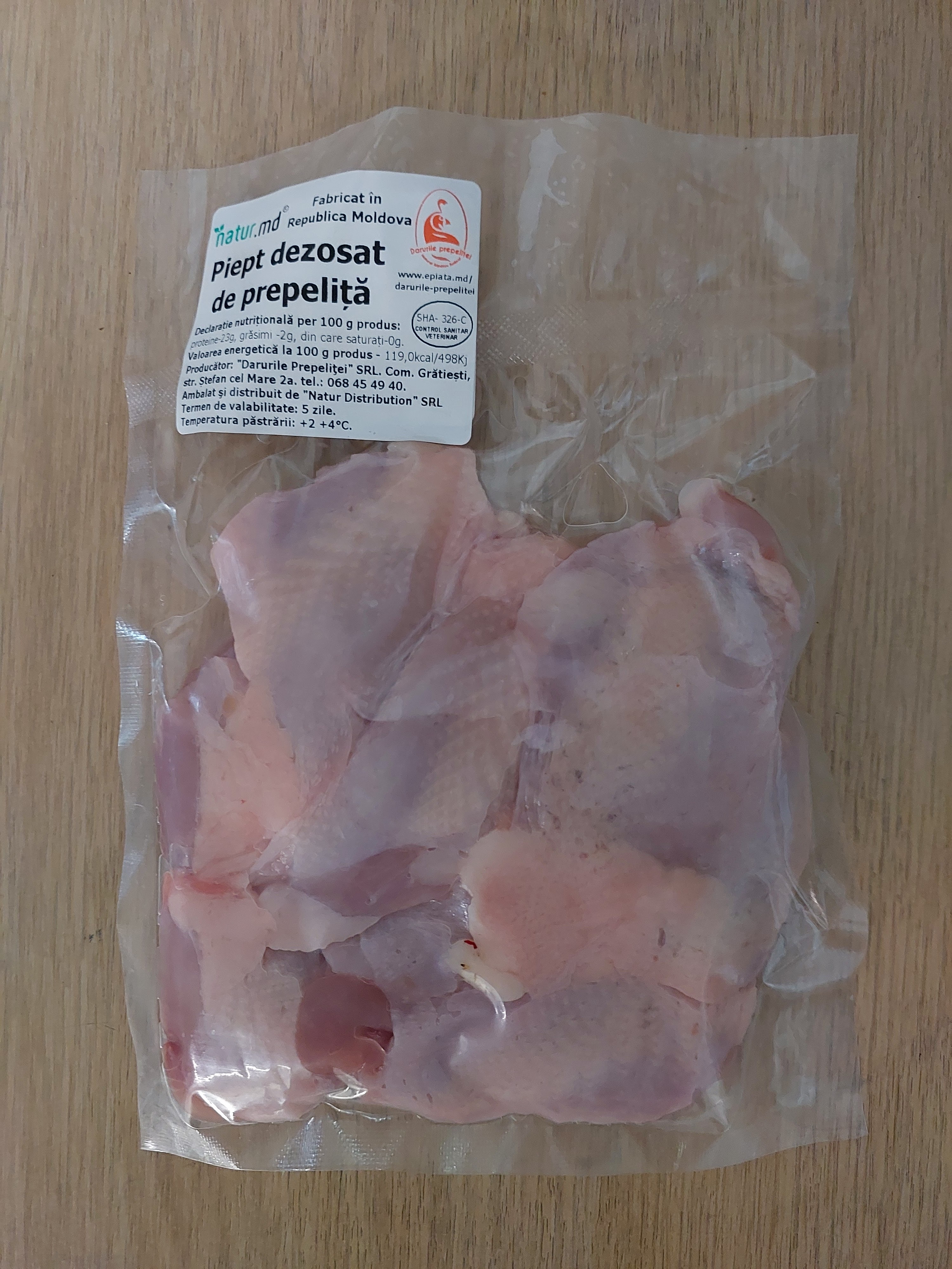 Piept dezosat de prepeliță